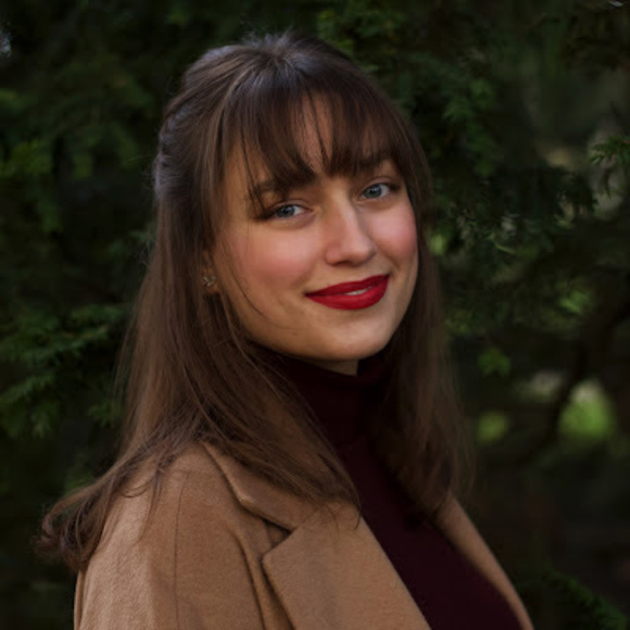 Meet your Posher, Alayna - Picture 1 of 1